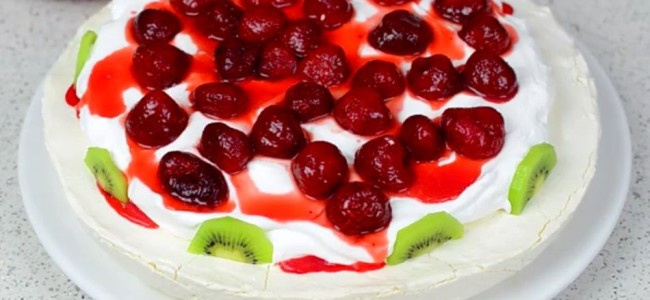 Prajitura Pavlova Prajitura Pavlova